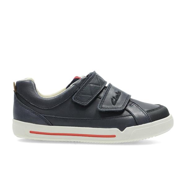 childrens trainers clarks